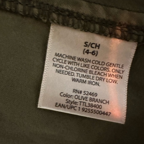 Kelly Renee Olive Green Open Front Utility Women's Vest - Picture 2 of 7